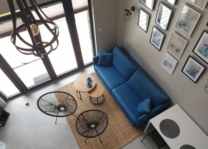 House Gallery * בורסק